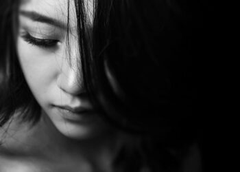 La diseñadora de moda Kathryn Marie Gallagher, reconocida por vestir a íconos como Lady Gaga y Laverne Cox, ha tenido la causa de su muerte revelada.