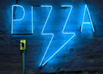 Pizza Hut y Yeastie Boys colaboran en una emocionante Pizza Bagel al estilo de Nueva York: ¡Descubre cómo conseguir la tuya gratis!