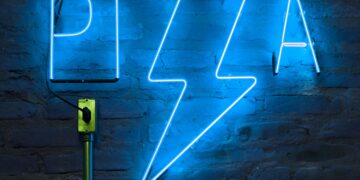 Pizza Hut y Yeastie Boys colaboran en una emocionante Pizza Bagel al estilo de Nueva York: ¡Descubre cómo conseguir la tuya gratis!