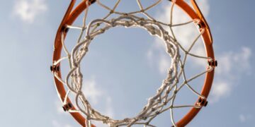 Stephen Curry: Fui de estatura baja y fallé en el test de la vista, pero mi mentalidad me hizo un gran jugador de la NBA.