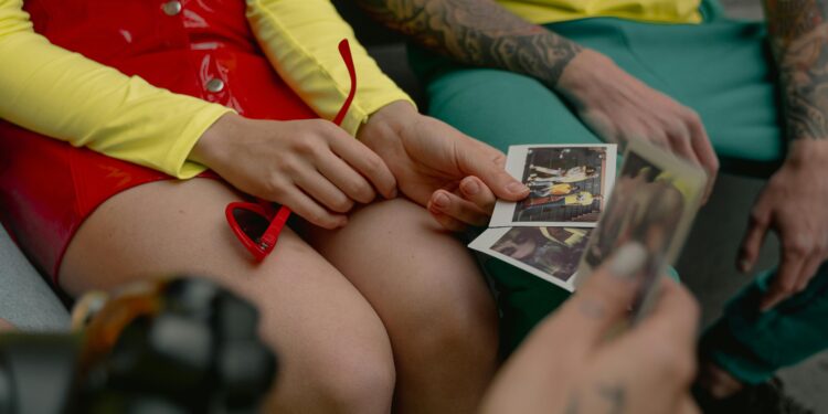 Vieja Escuela vs. Nueva Escuela de Moda: Explorando los Pros y Contras