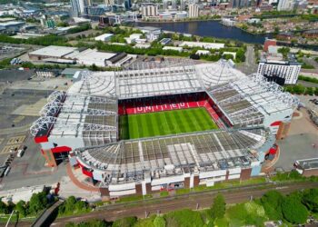 Fernandes Inspira a Manchester United a una Victoria en un Encuentro Dramático contra Sheffield United
